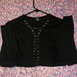 Rue 21 cross tie front